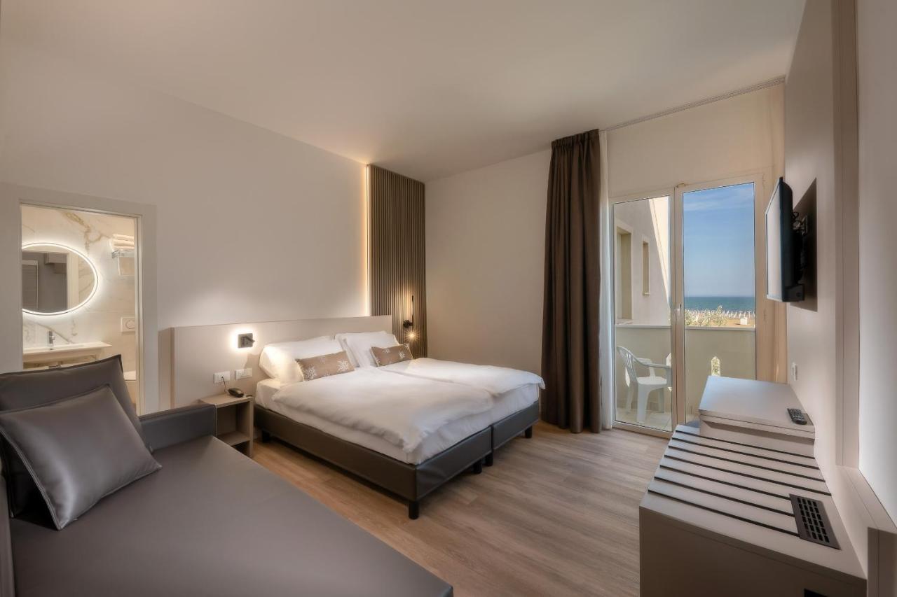 Hotel Delfino Caorle Kültér fotó