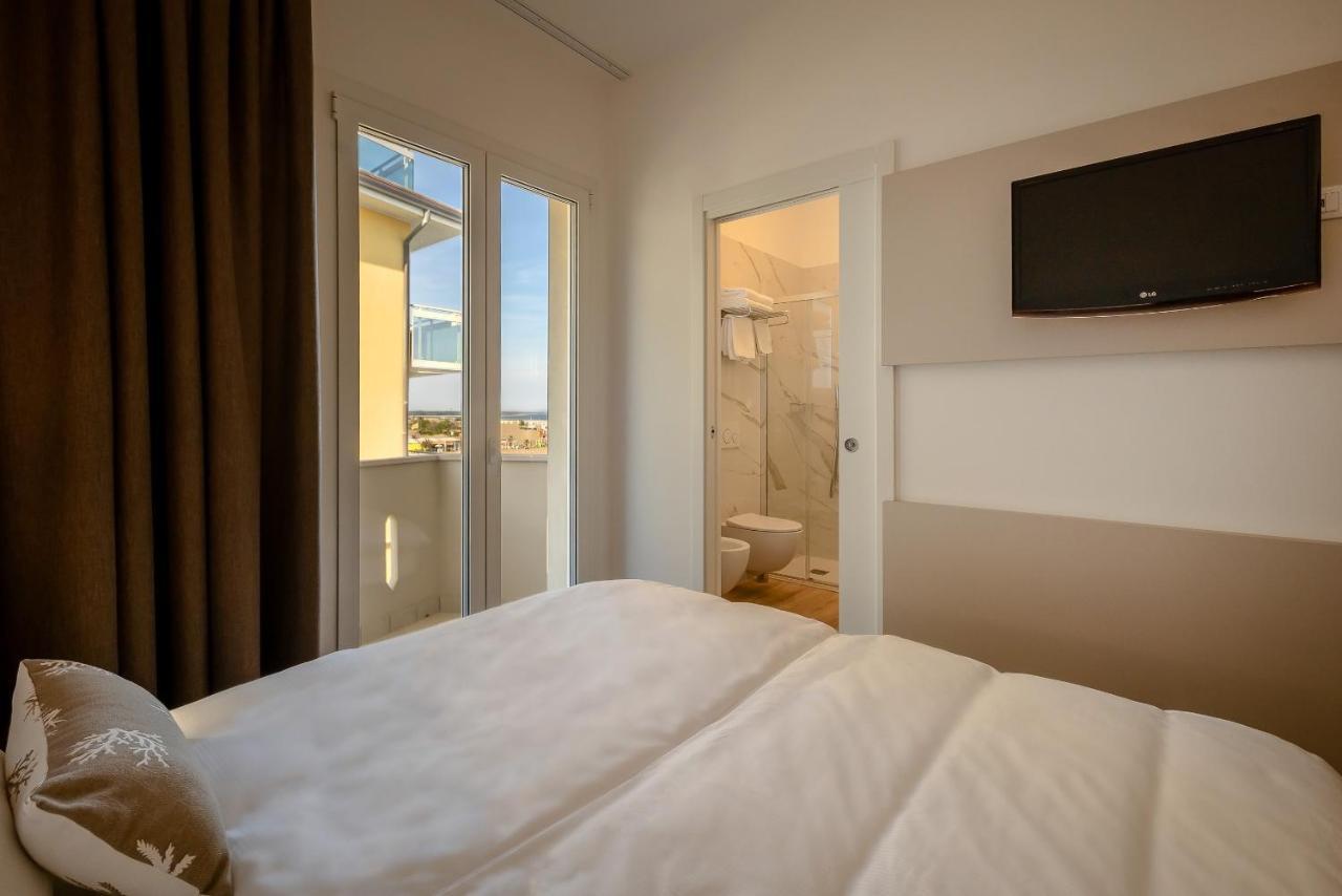 Hotel Delfino Caorle Kültér fotó