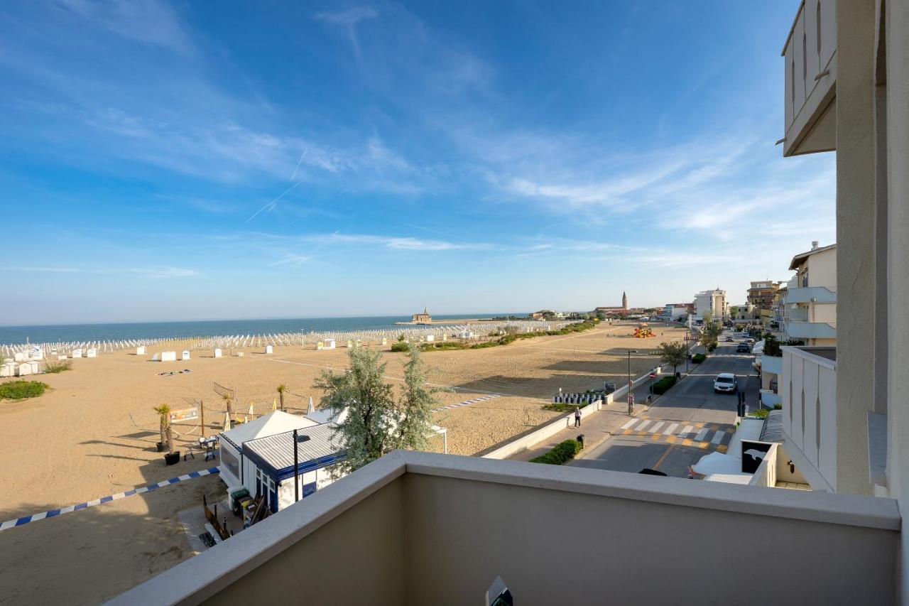 Hotel Delfino Caorle Kültér fotó
